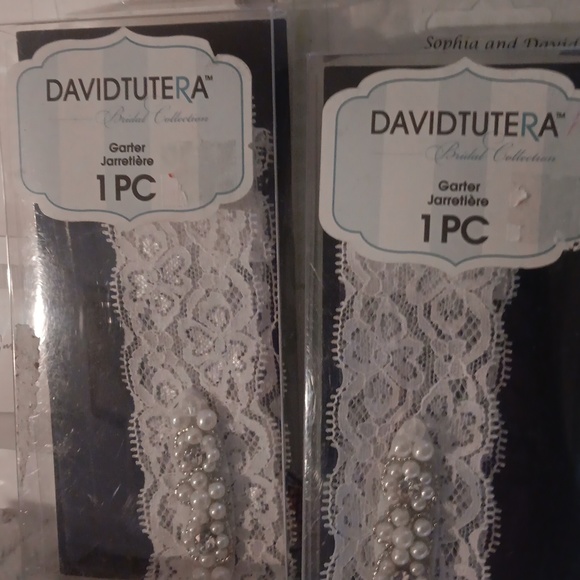 Wedding bundle, consists of 2 garters, invite cards, shower & reserve etc - Picture 4 of 4